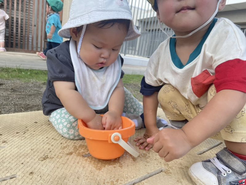 ②