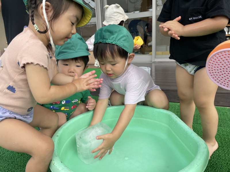 ②