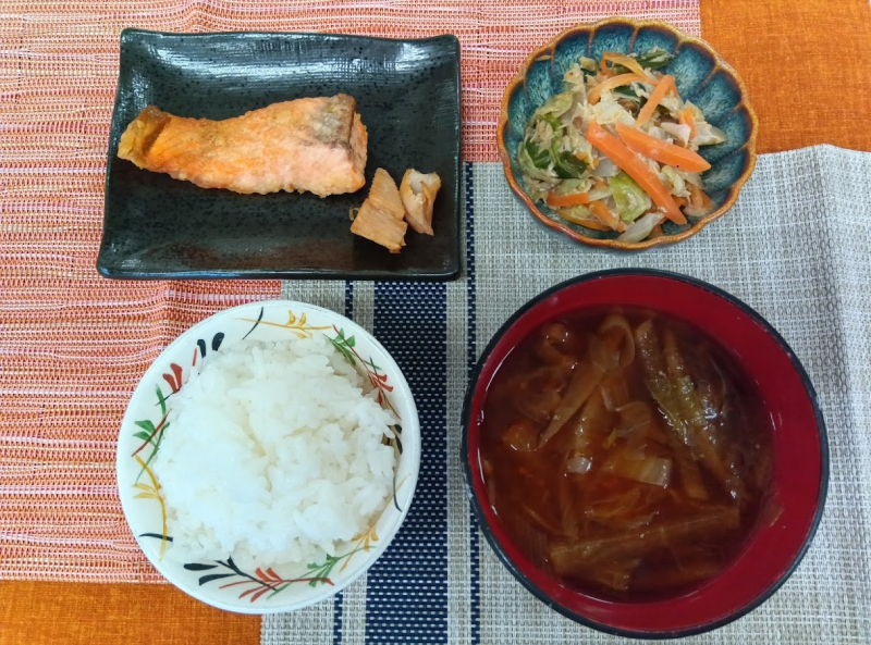 鮭の黒酢照り焼き