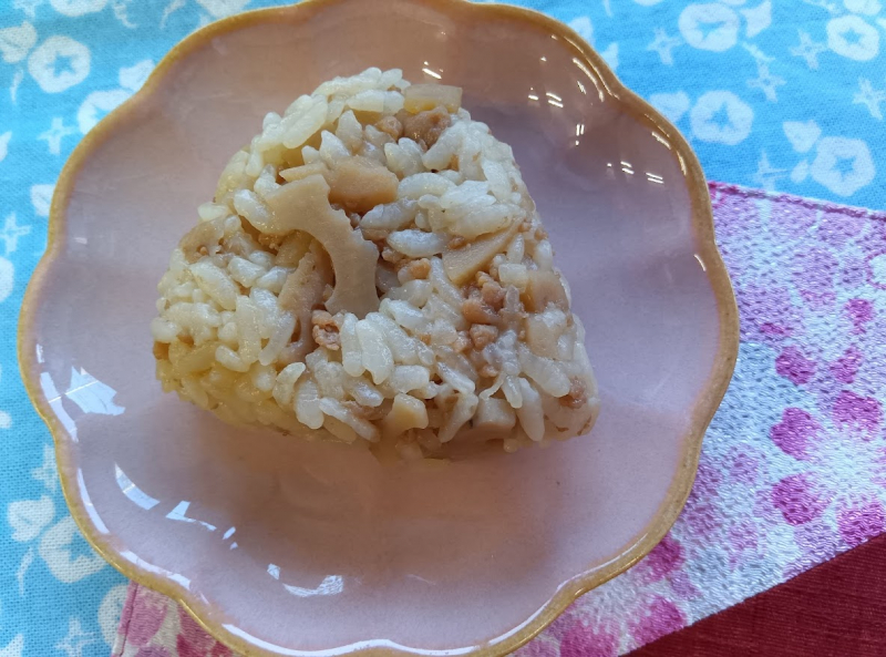 1211 れんこんおにぎり